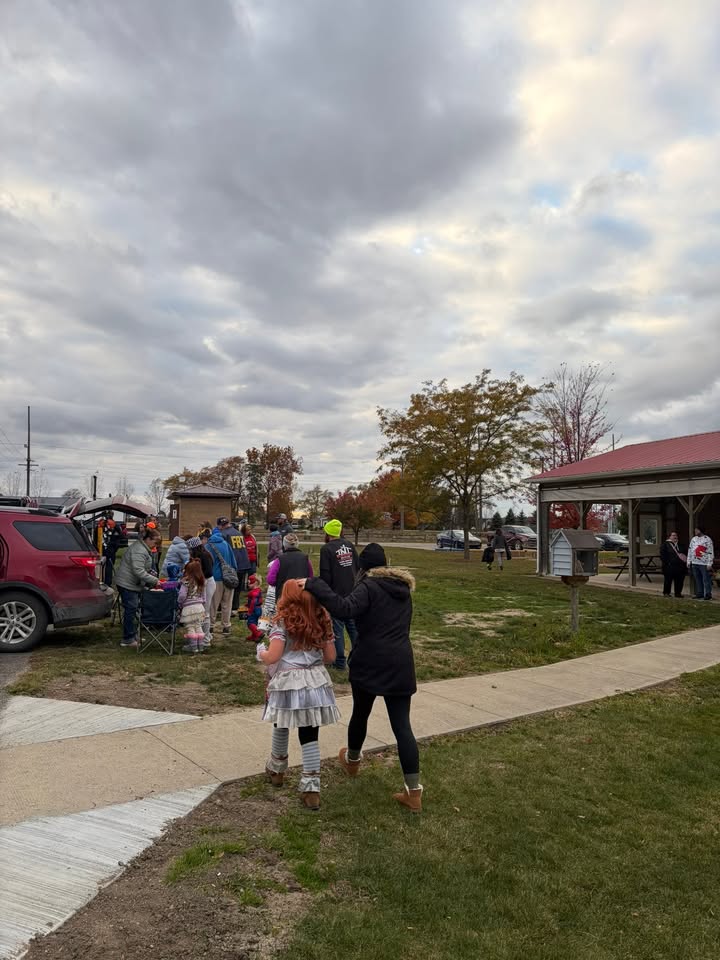 6908b84a9560235eeb1e7b84_3_thumbnail_0