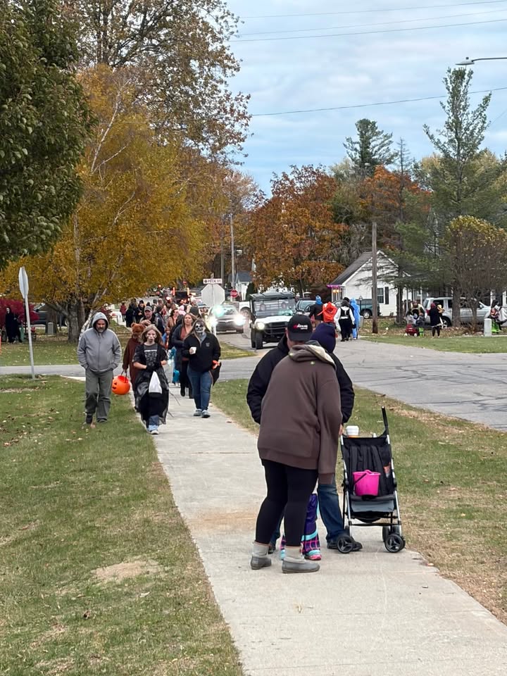 6908b84a9560235eeb1e7b84_4_thumbnail