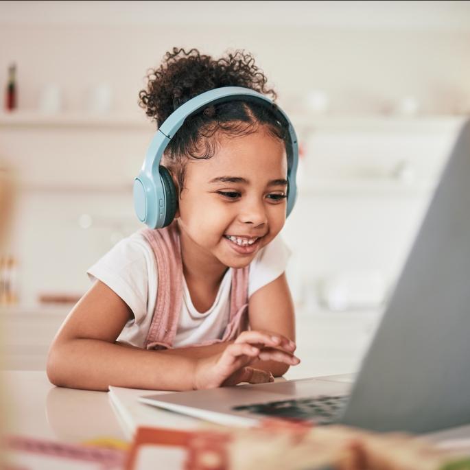 Kid doing online school